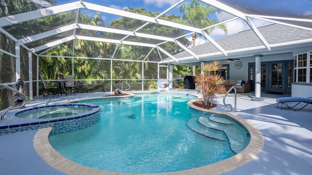 Photo of Outdoor in Pelican