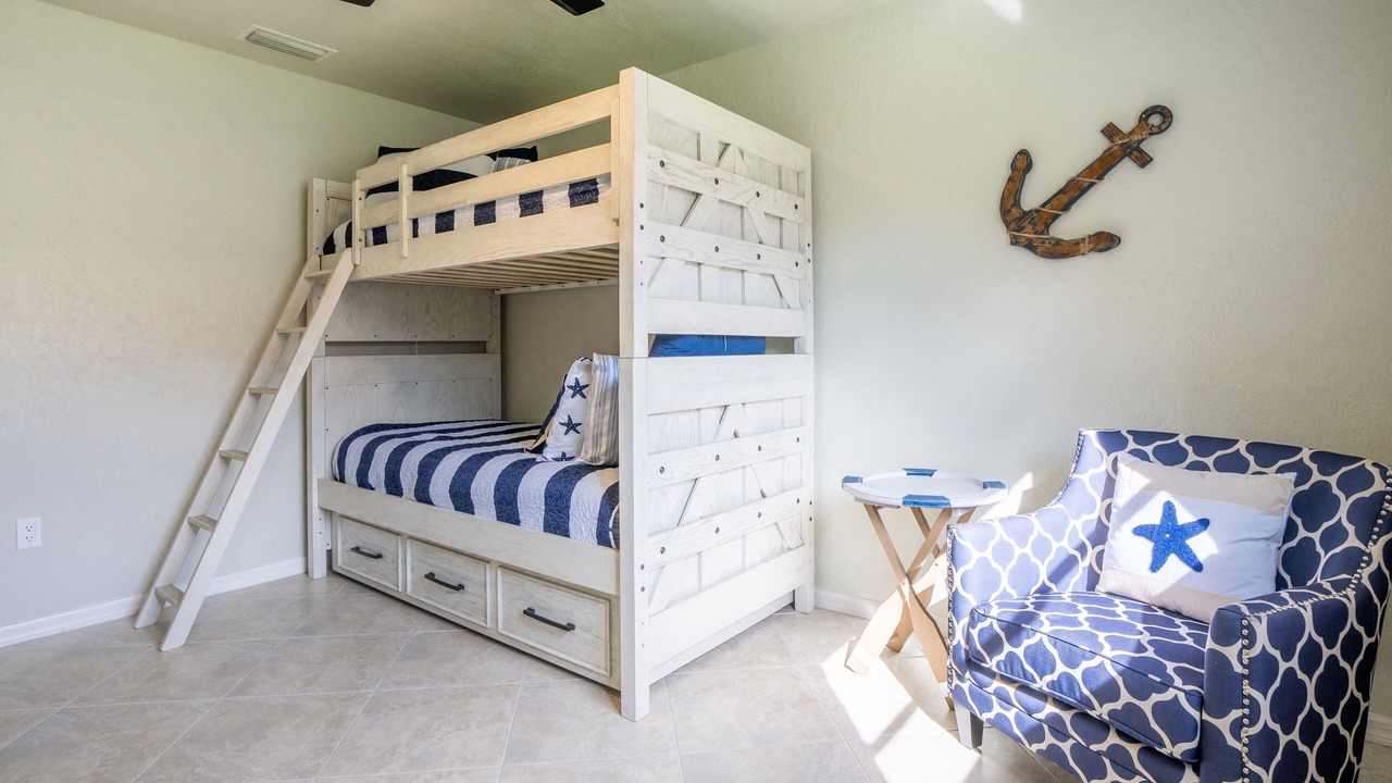 Photo of Bedroom in Pelican
