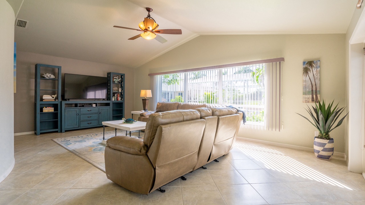 Photo of Livingroom in Pelican
