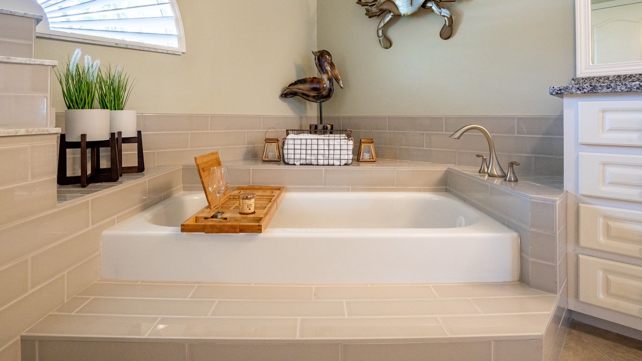 Photo of Bathroom in Pelican