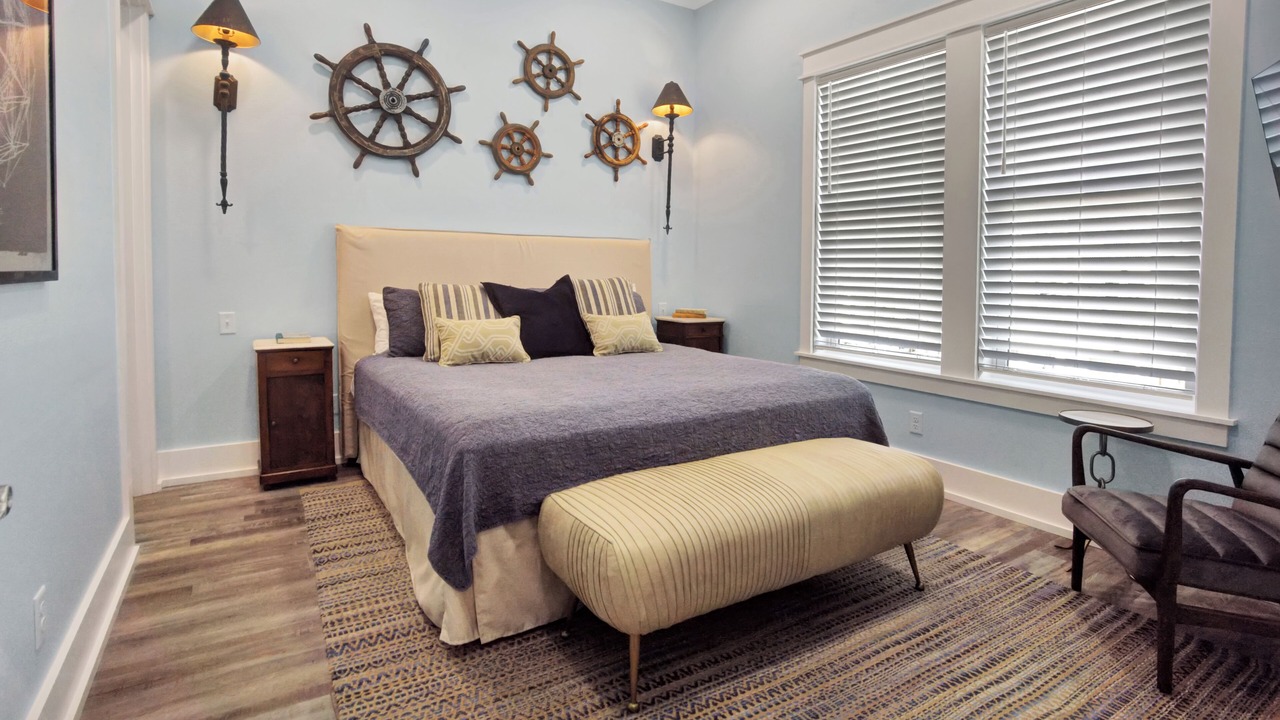 Photo of Bedroom in Crescent Beach