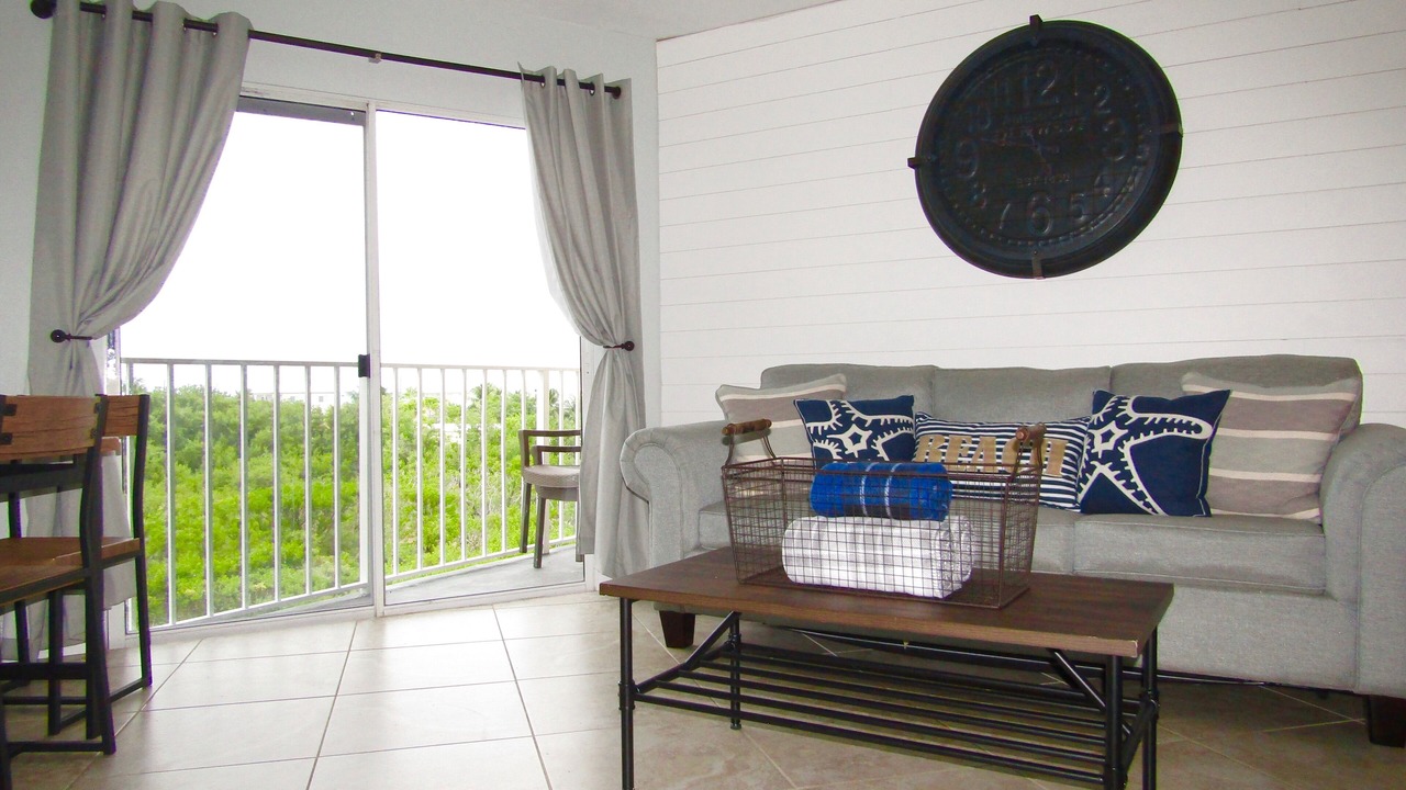 Photo of Livingroom in Tavernier