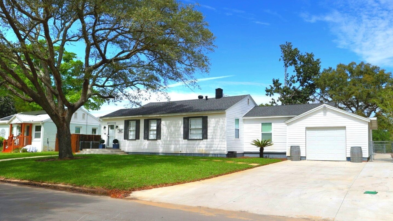 Photo of Outdoor in Navy Point