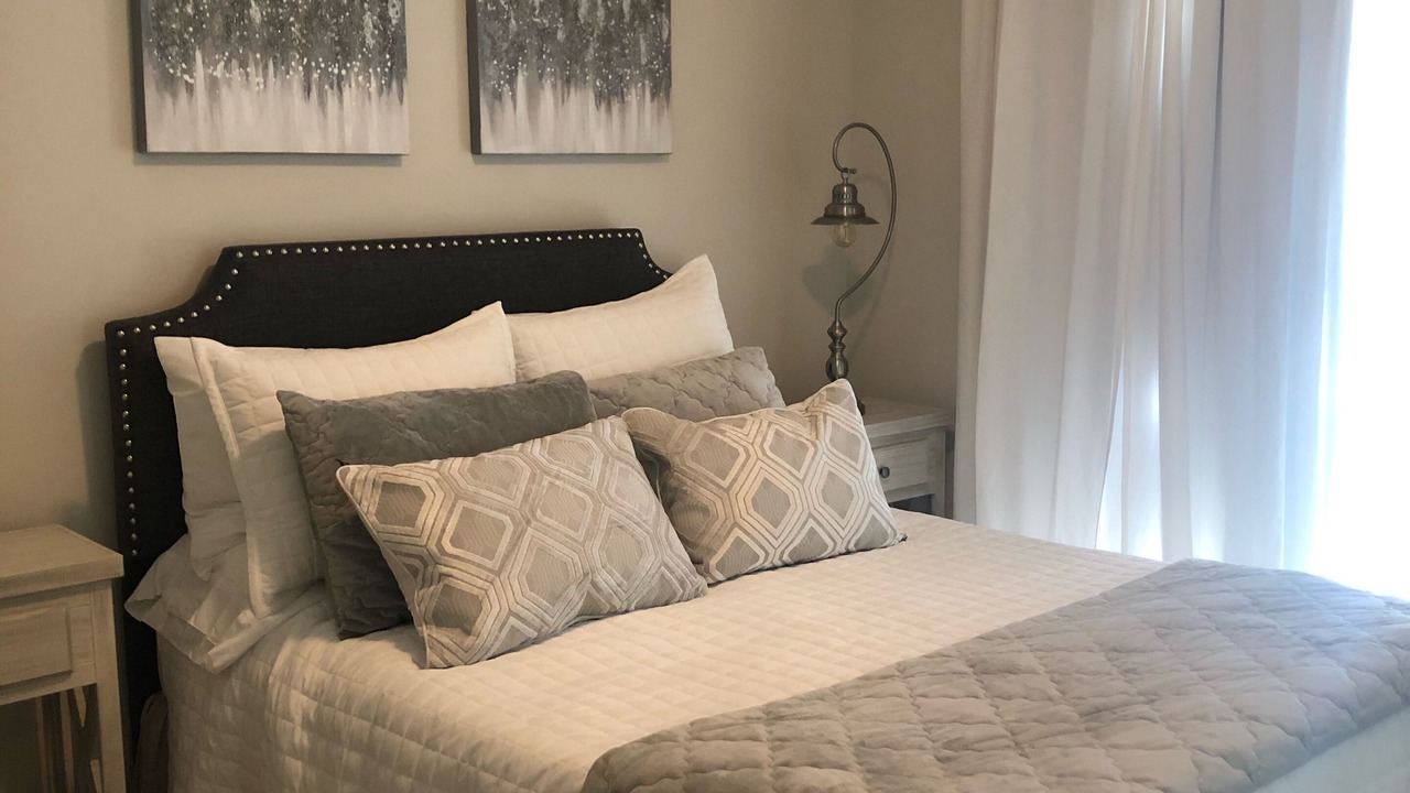 Photo of Bedroom in Surf Side Shores