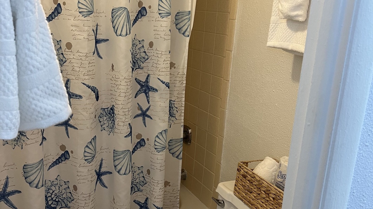 Photo of Bathroom in Bostwick Park
