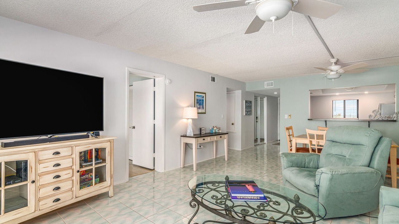 Photo of Livingroom in Satellite Beach