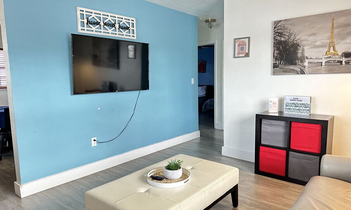 Photo of Livingroom in Olympia Heights
