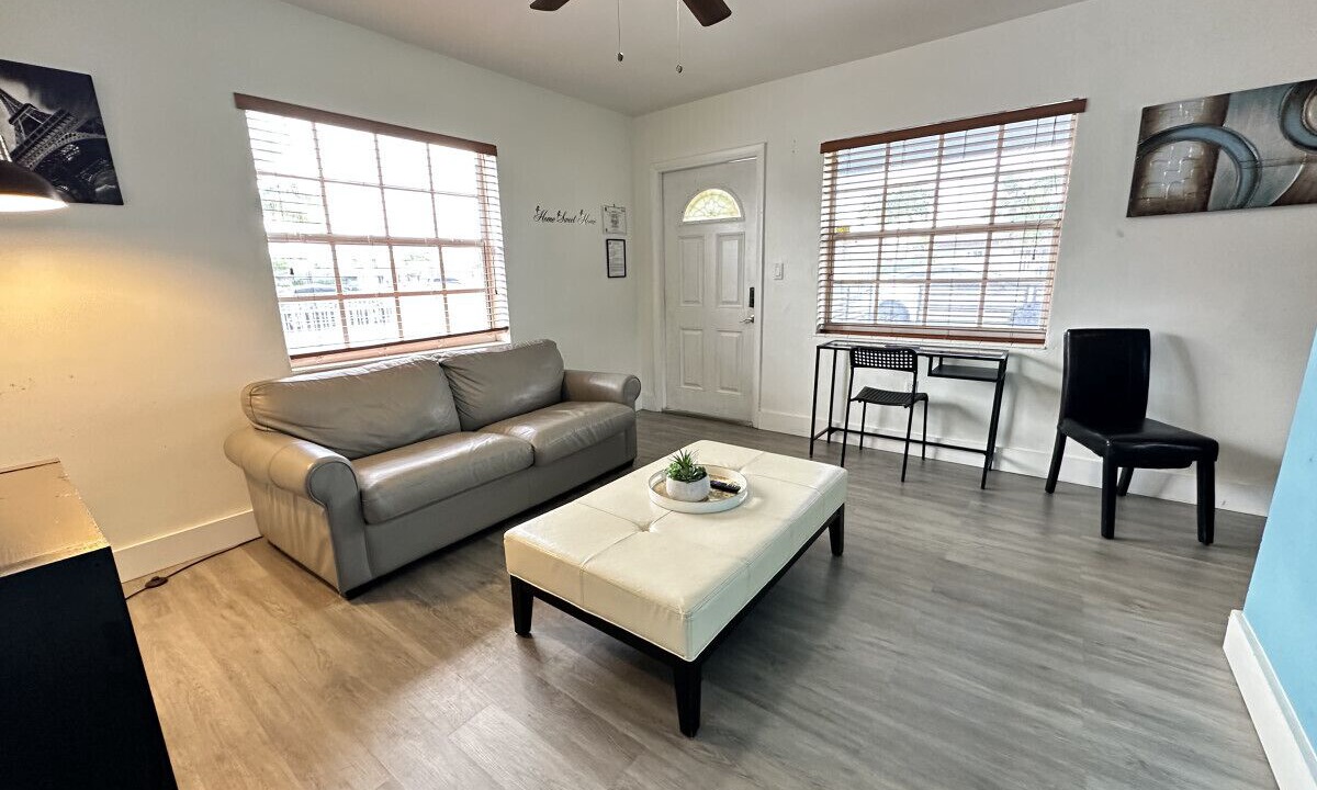 Photo of Bedroom in Olympia Heights