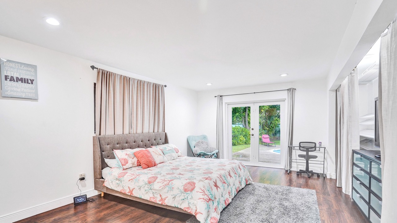 Photo of Bedroom in Miami Gardens