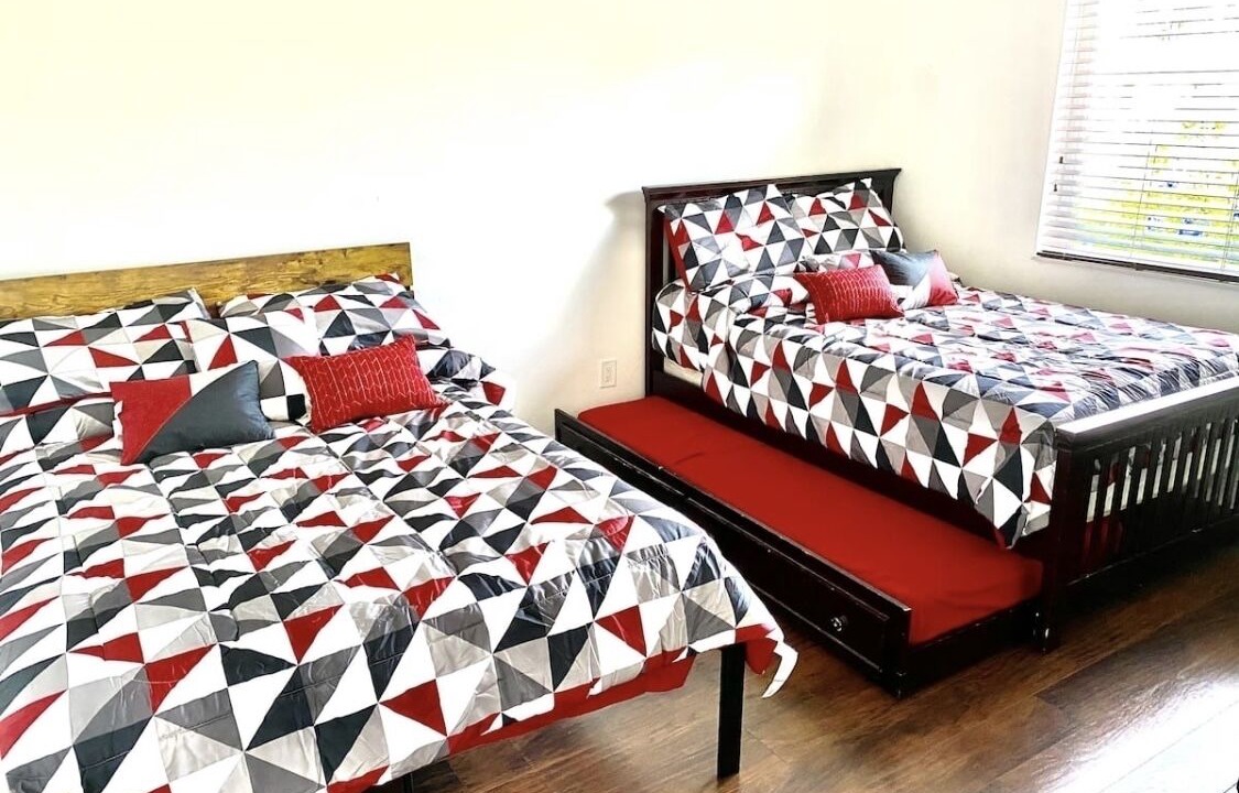 Photo of Bedroom in Miami Gardens