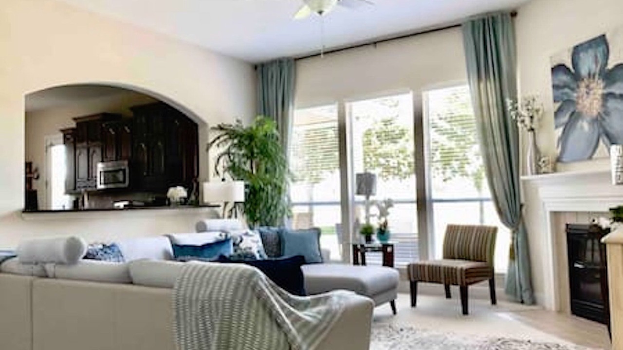 Photo of Livingroom in Doctors Inlet