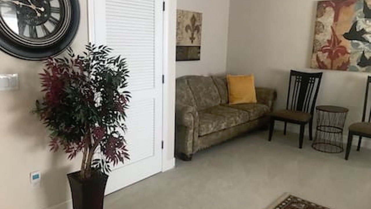 Photo of Livingroom in Doctors Inlet