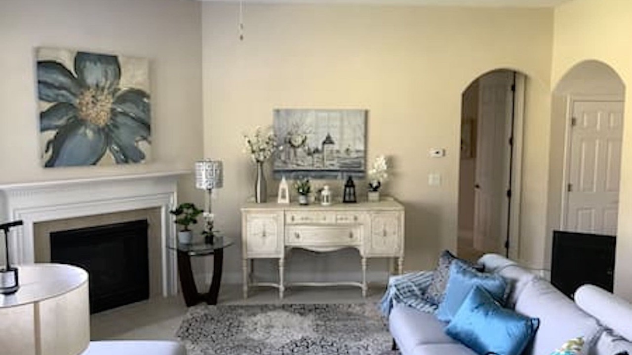 Photo of Livingroom in Doctors Inlet