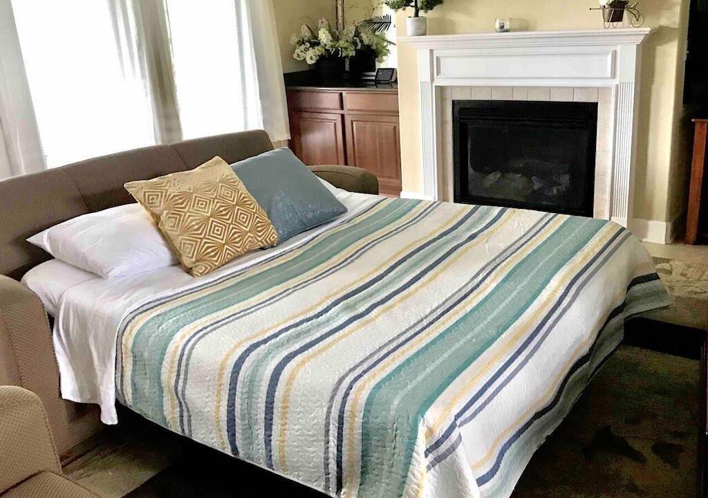 Photo of Bedroom in Doctors Inlet