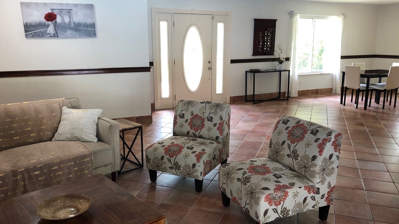 Photo of Livingroom in Elkton
