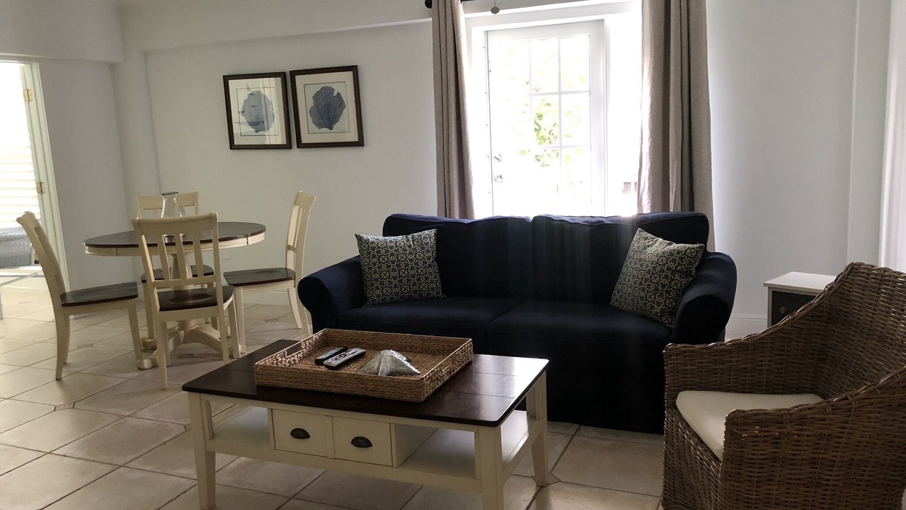 Photo of Livingroom in Key Biscayne