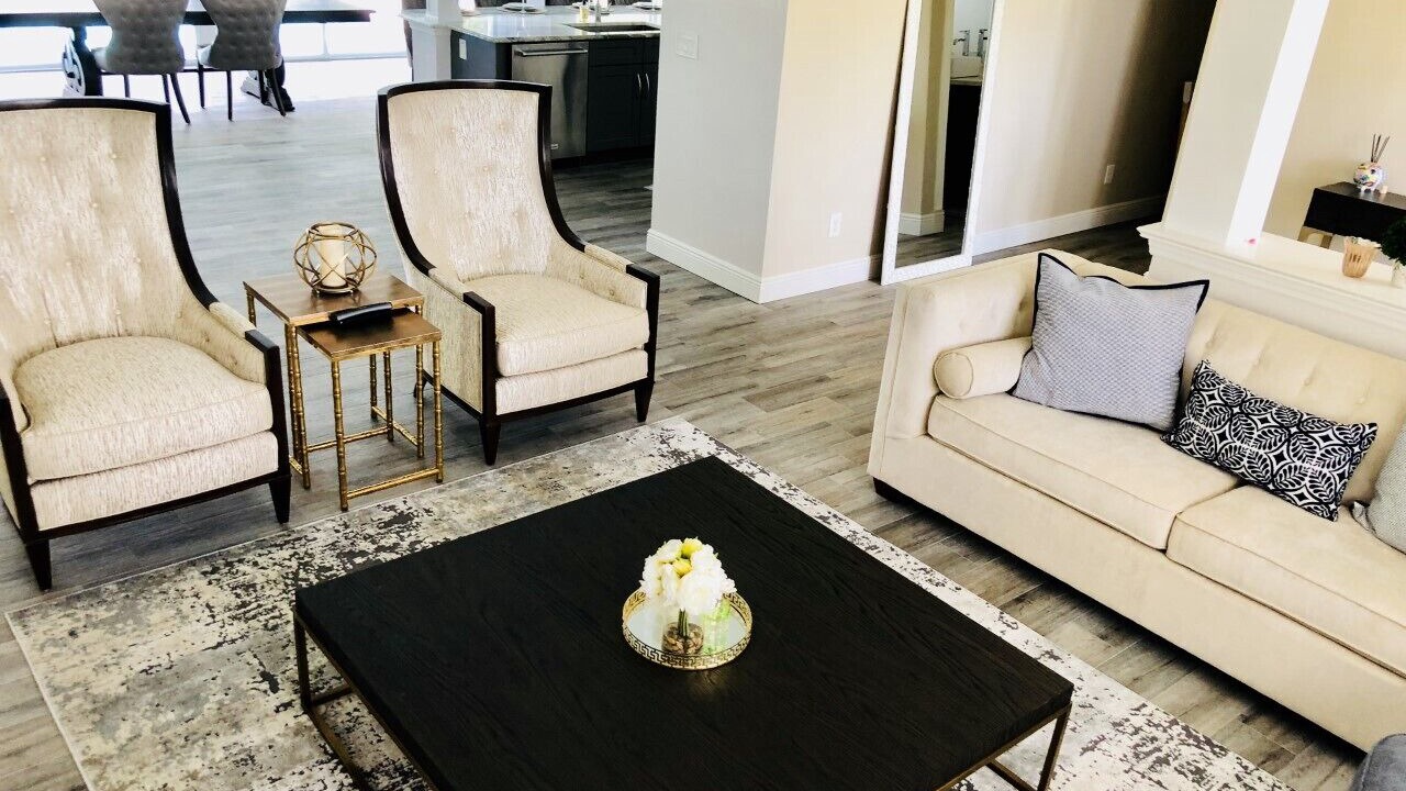 Photo of Livingroom in Eight Lakes