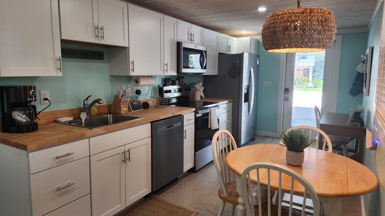 Photo of Kitchen in Mid Island