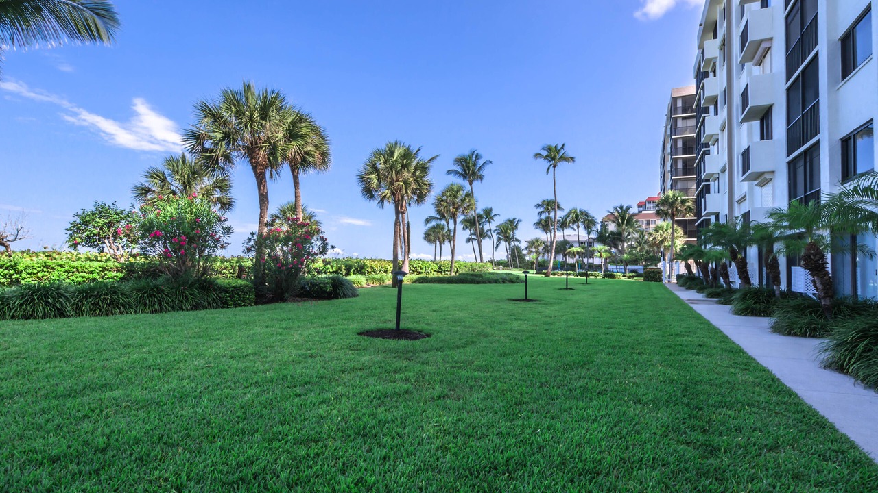 Photo of Outdoor in Vanderbilt Beach