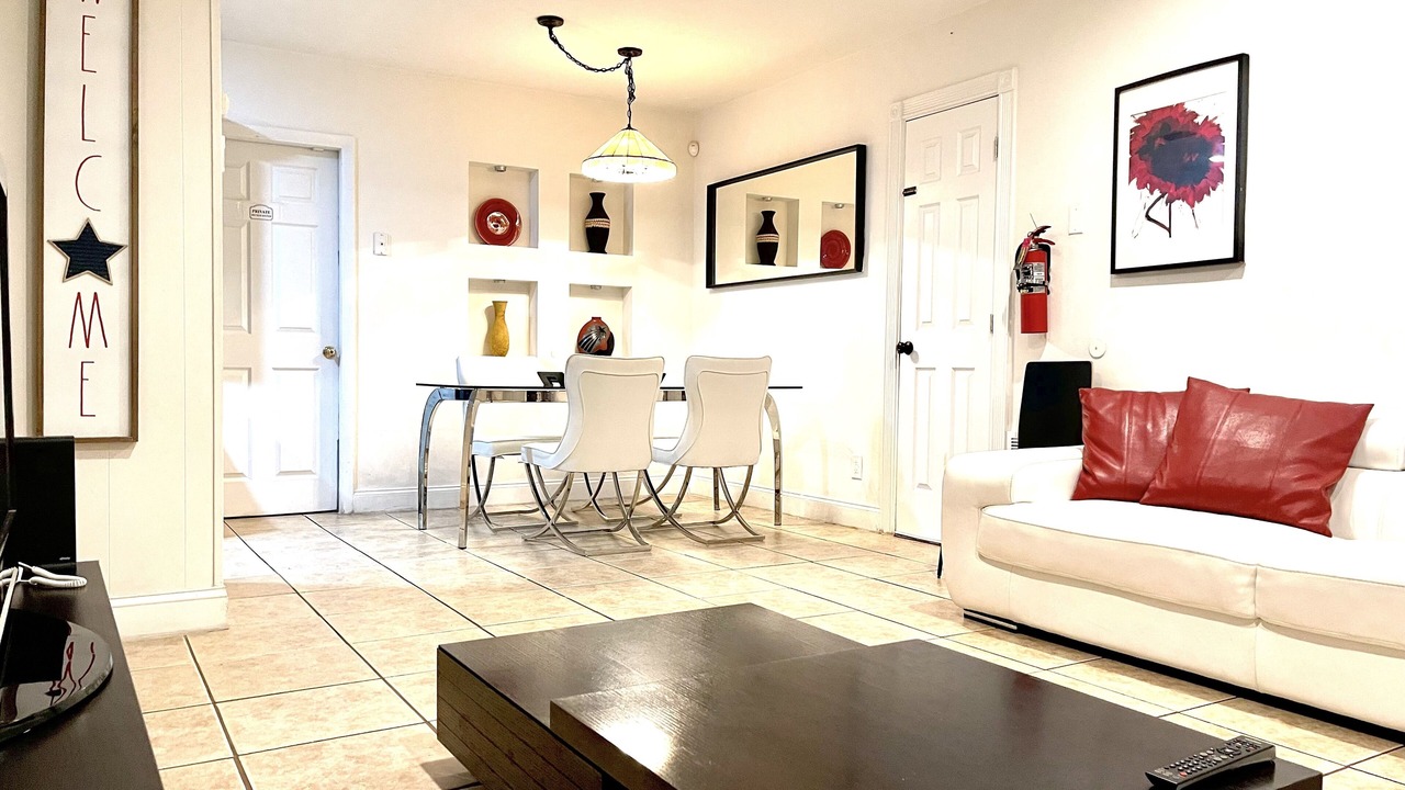 Photo of Livingroom in Boulevard Heights