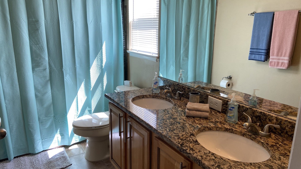 Photo of Bathroom in Meadow Woods