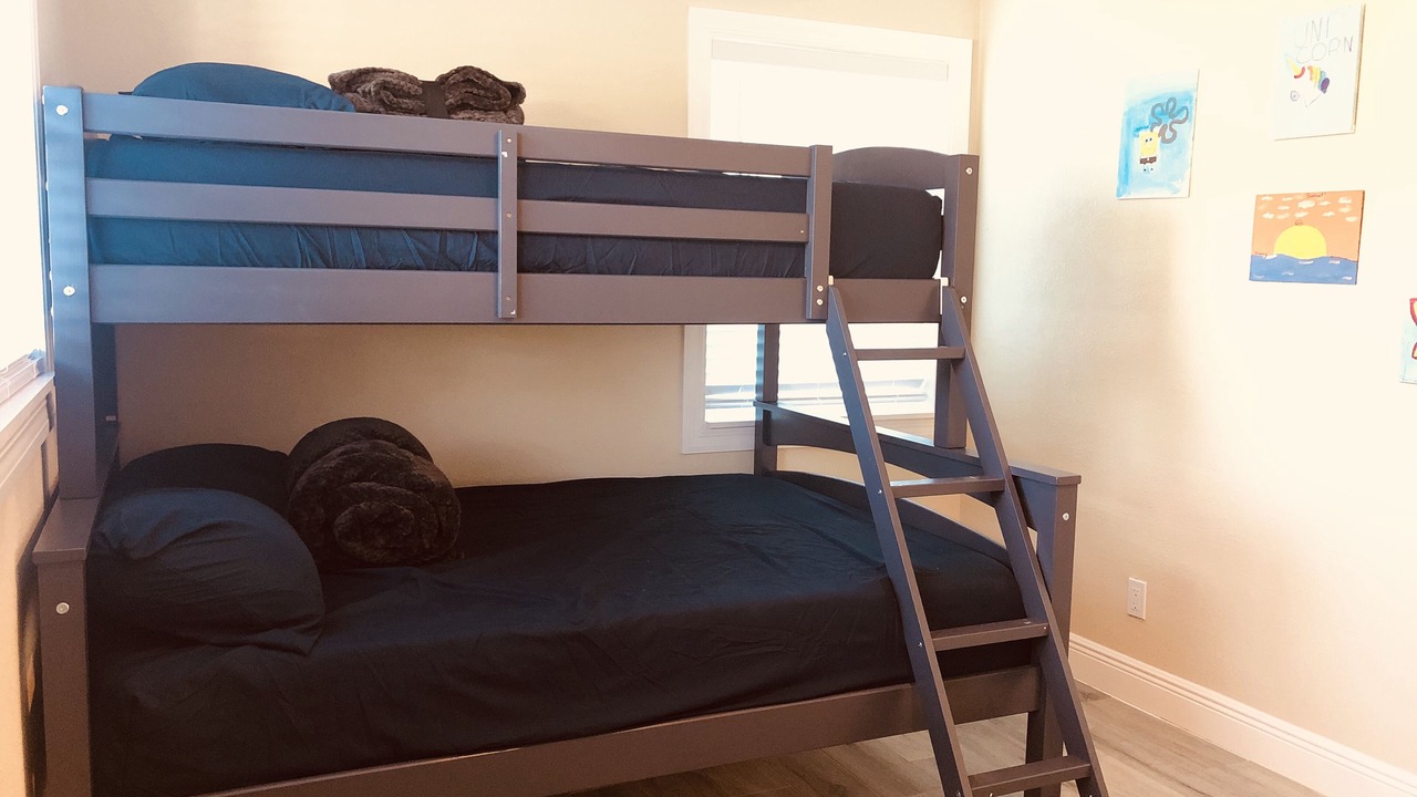 Photo of Bedroom in Meadowlawn