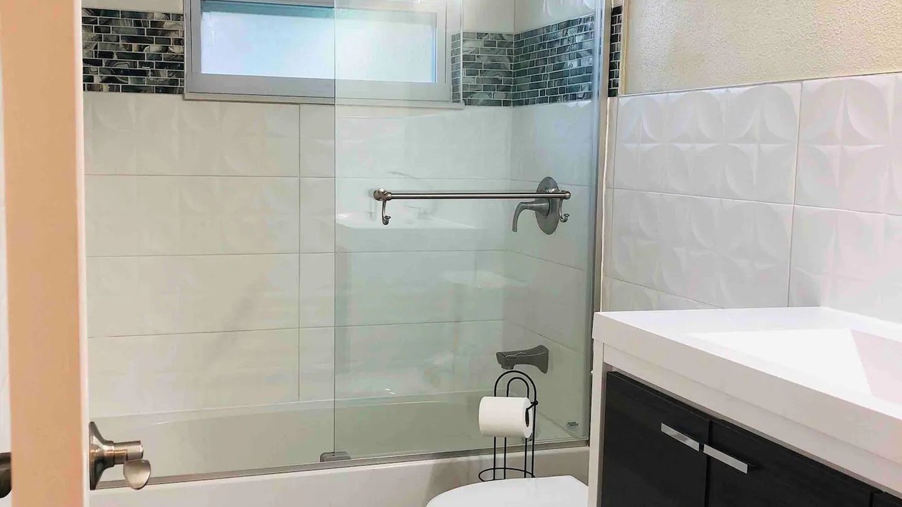 Photo of Bathroom in Meadowlawn