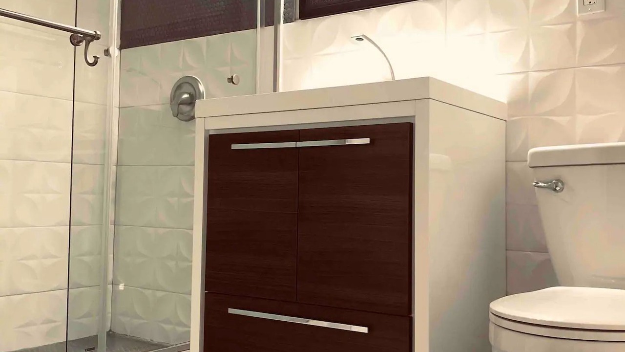 Photo of Bathroom in Meadowlawn