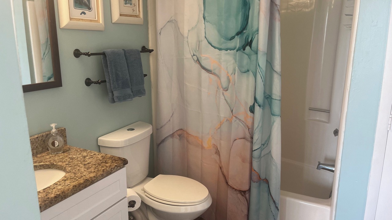Photo of Bathroom in Laguna Shores