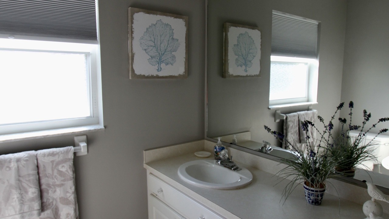 Photo of Bathroom in Alden Pines