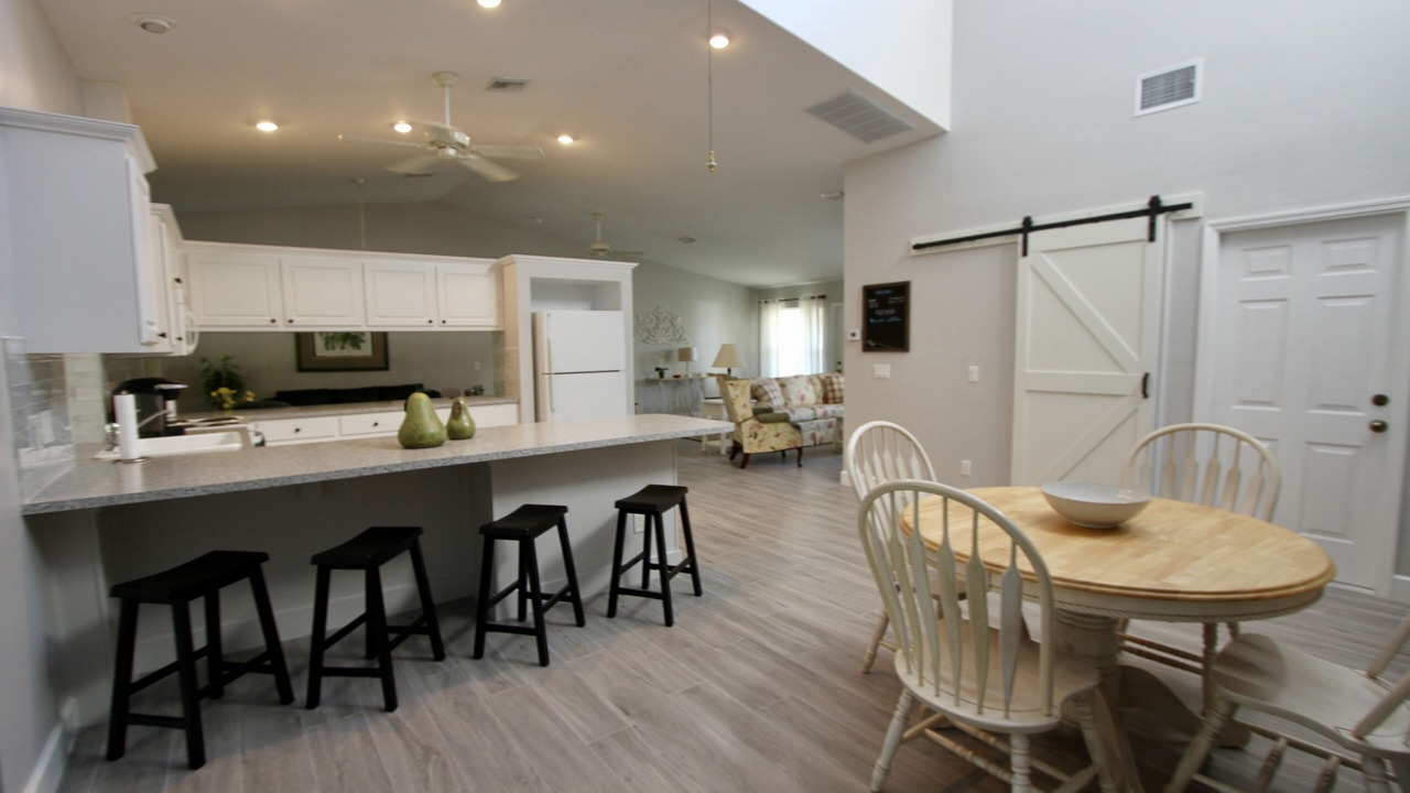 Photo of Bedroom in Alden Pines
