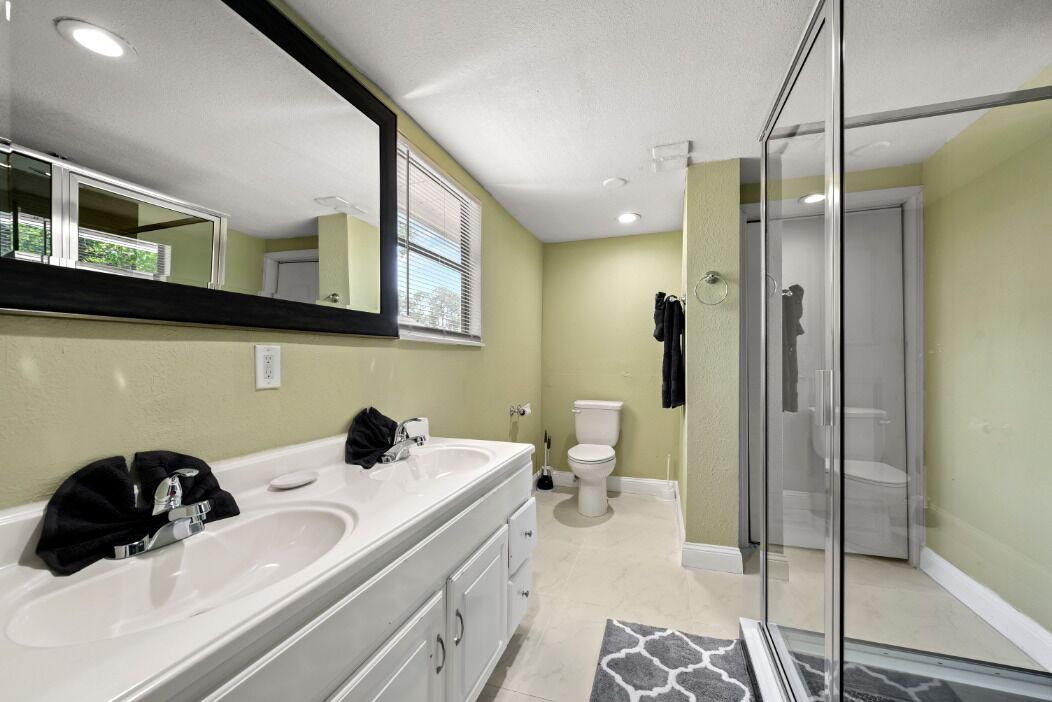 Photo of Bathroom in Englewood