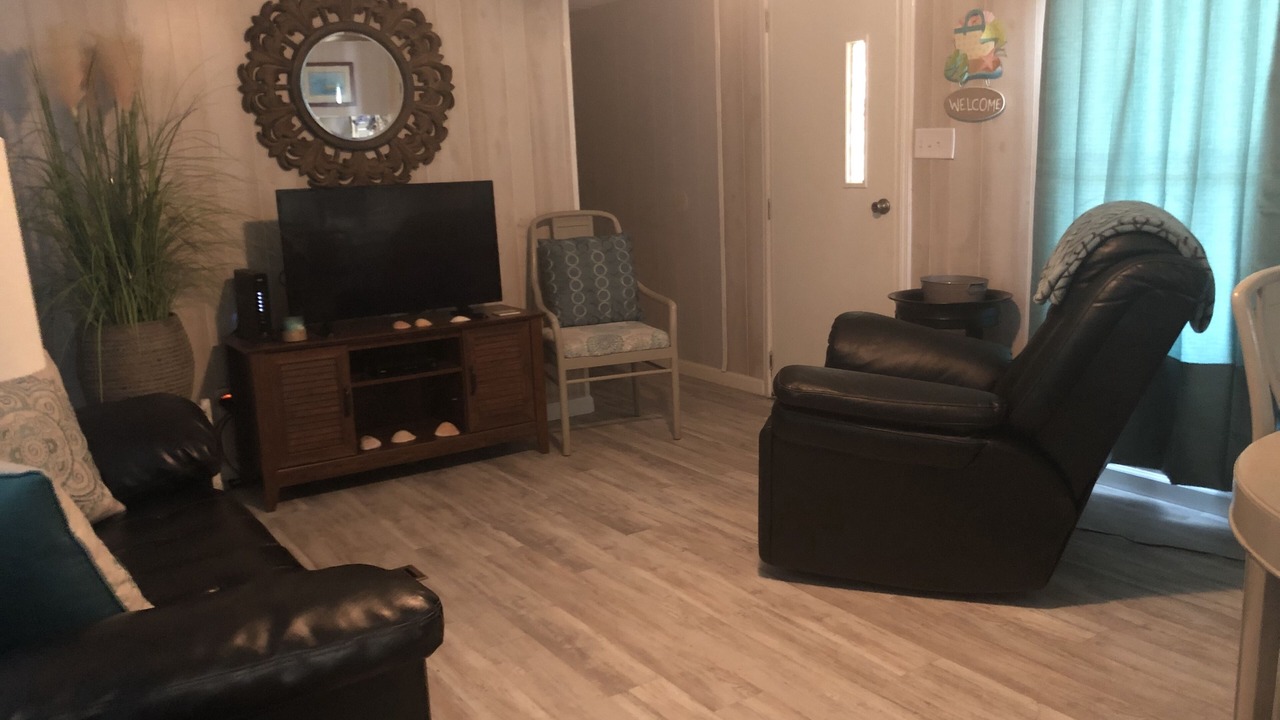 Photo of Livingroom in Crawfordville