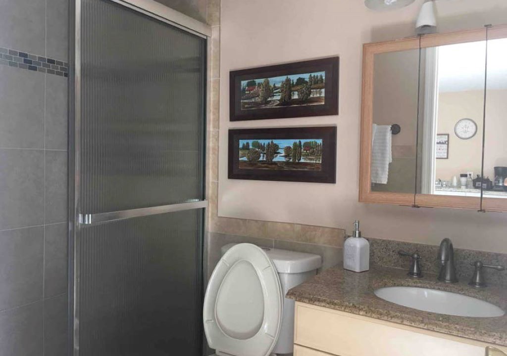 Photo of Bathroom in Greater Northdale