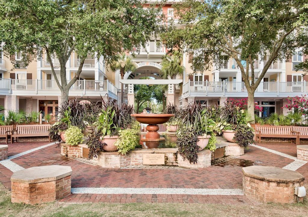 Photo of Patio Balcony in Baytowne Wharf