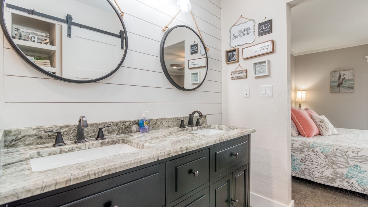 Photo of Bathroom in Navarre Beach