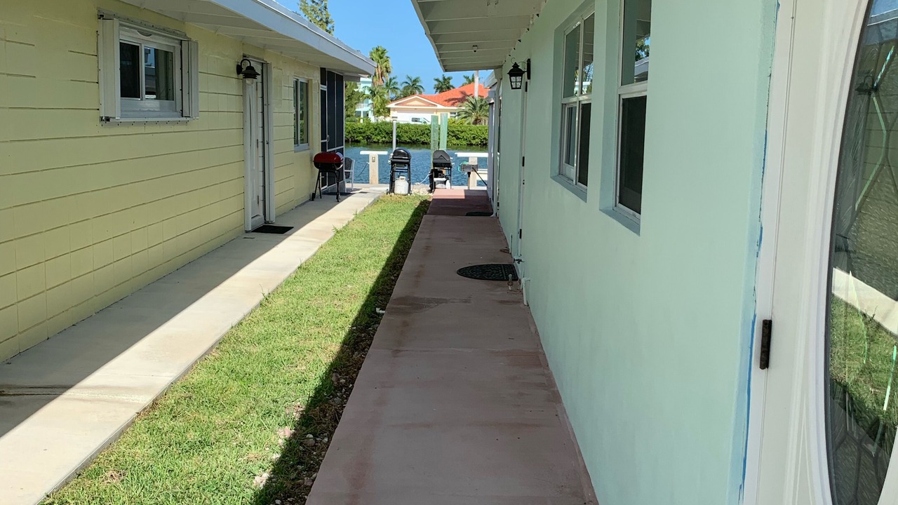 Photo of Outdoor in Coury