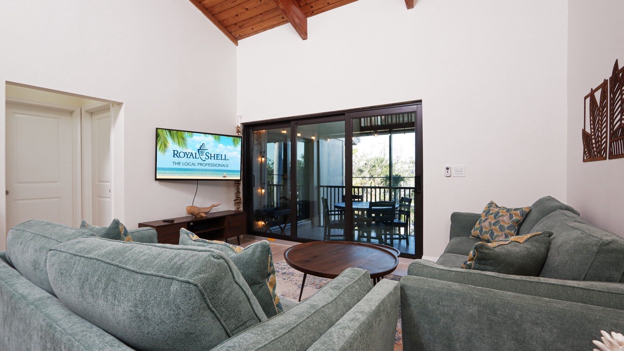 Photo of Livingroom in Beachview Country Club Estates