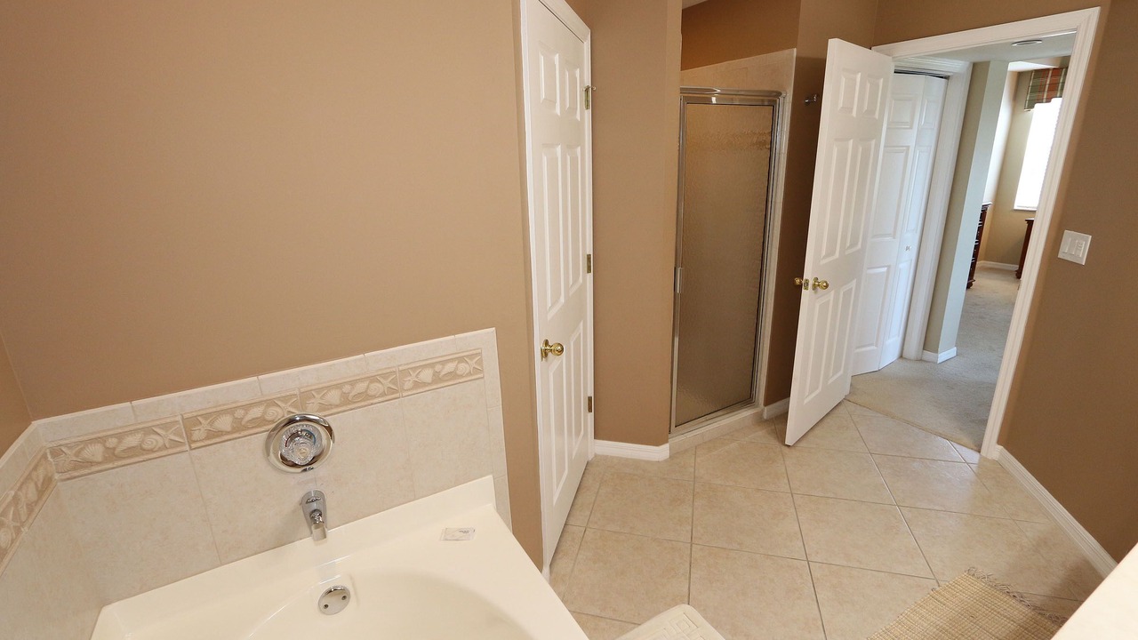 Photo of Bathroom in Biggar