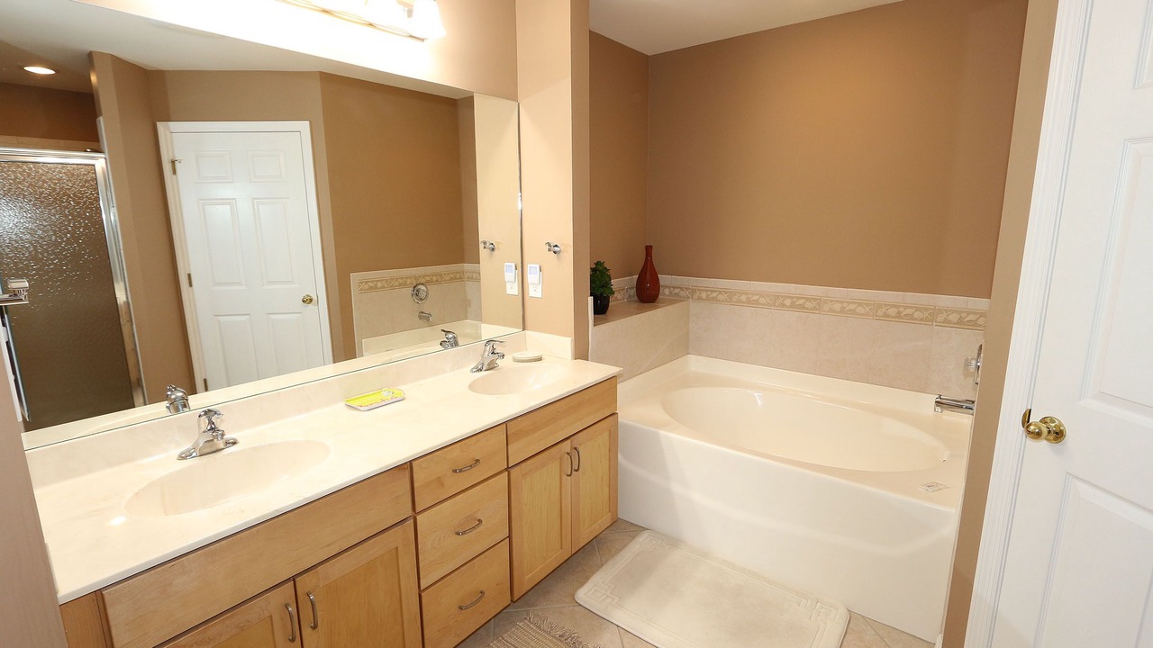 Photo of Bathroom in Biggar