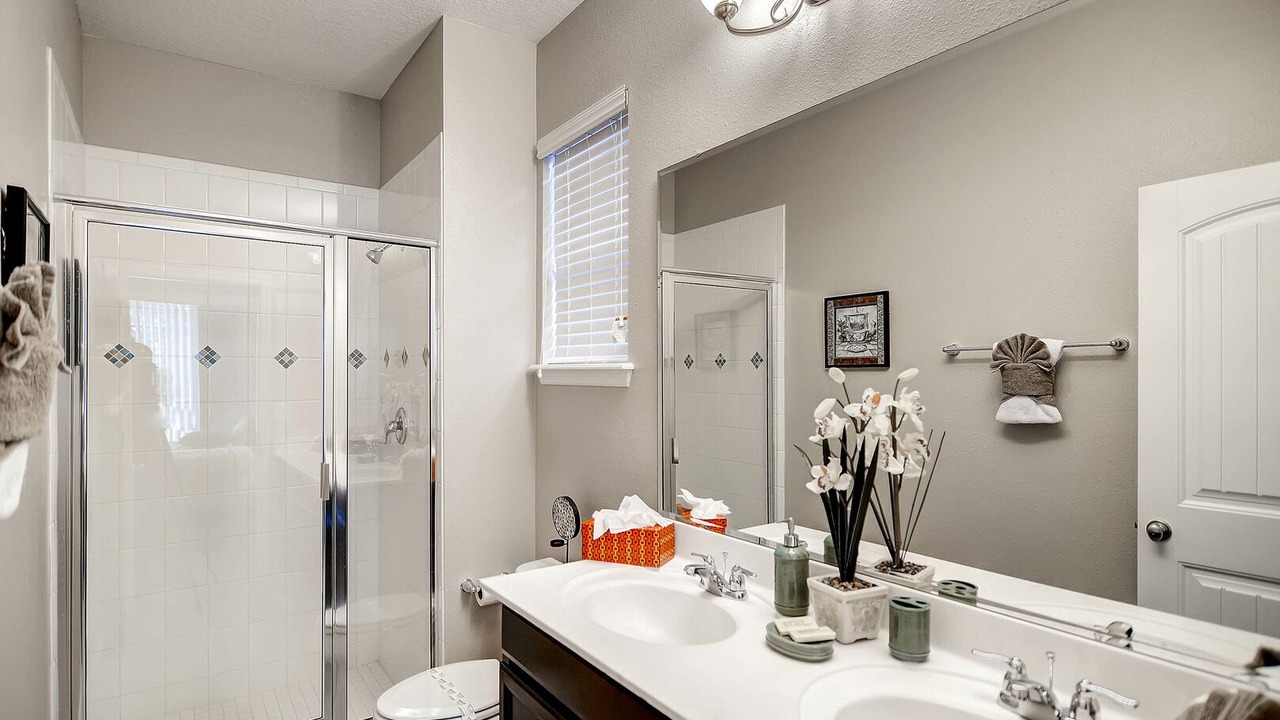 Photo of Bathroom in Sunridge Woods