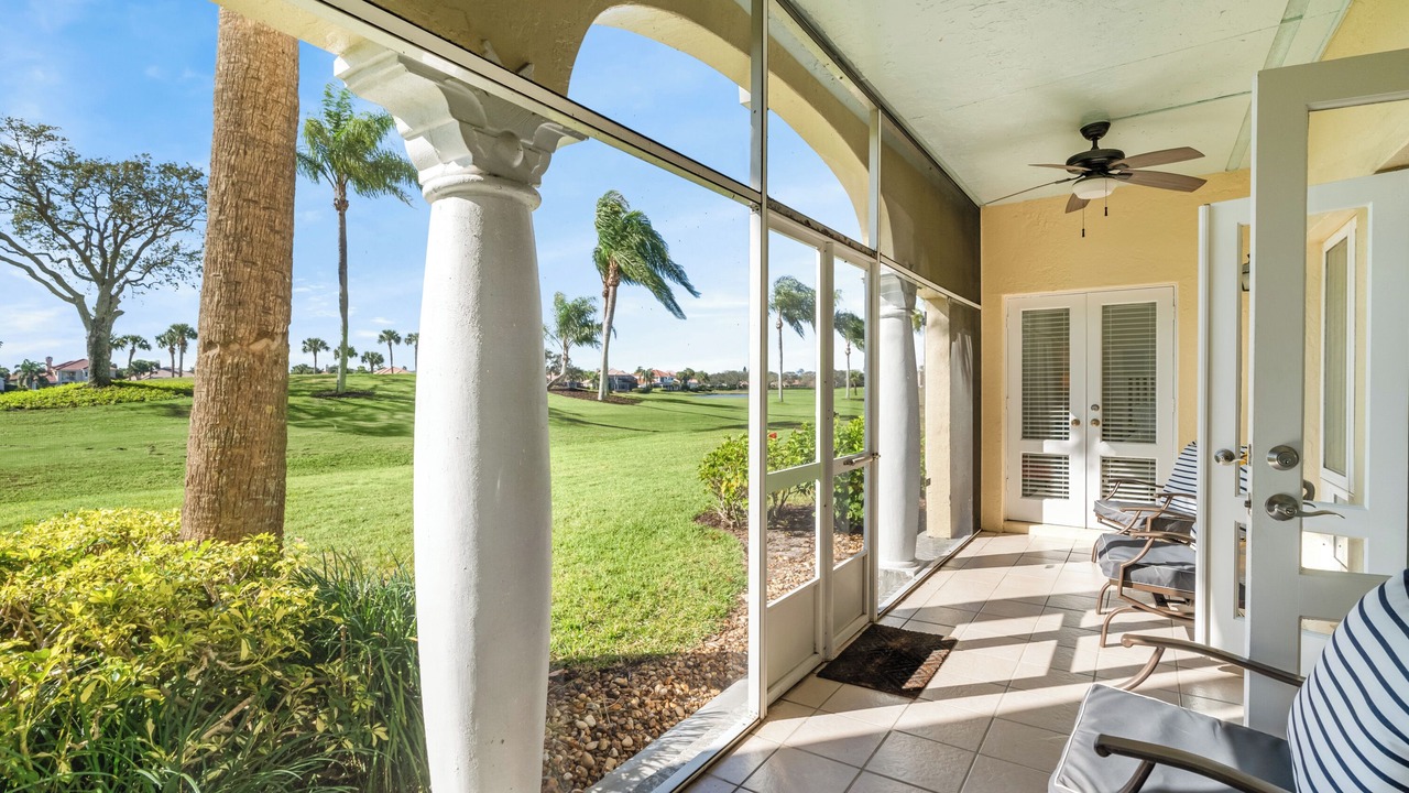 Photo of Patio Balcony in Grand Harbor