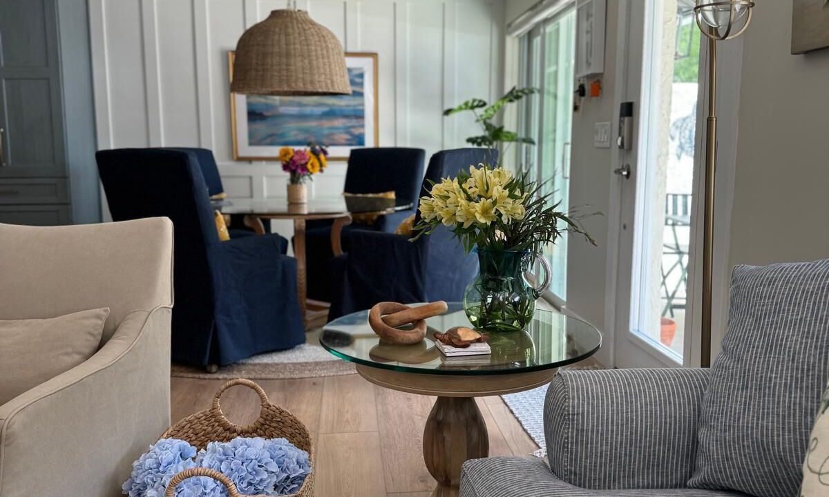 Photo of Livingroom in Royal Harbor