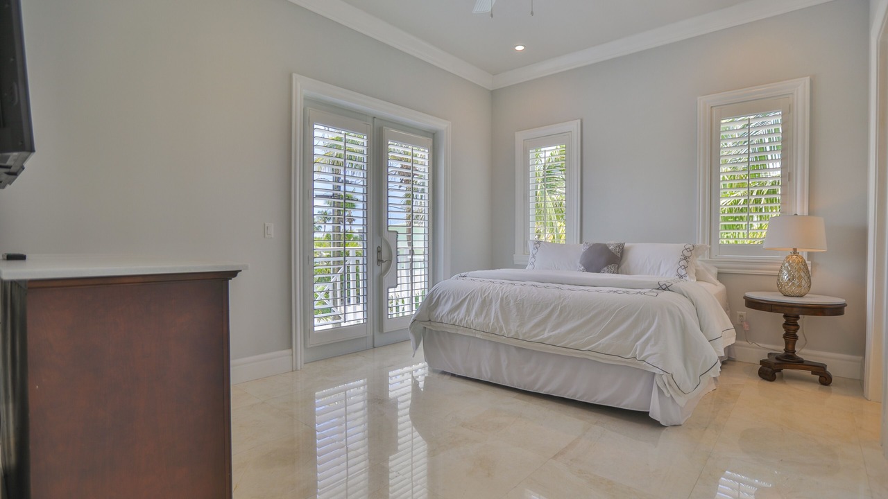 Photo of Bedroom in Venetian Shores