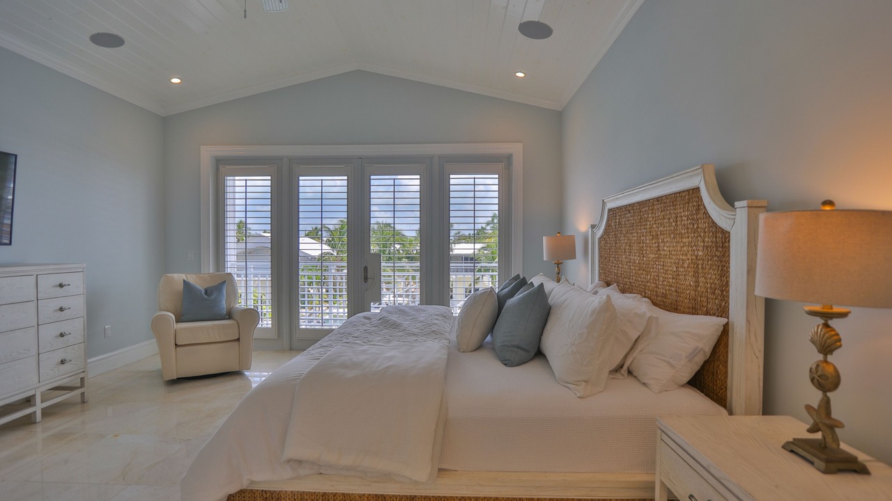 Photo of Bedroom in Venetian Shores