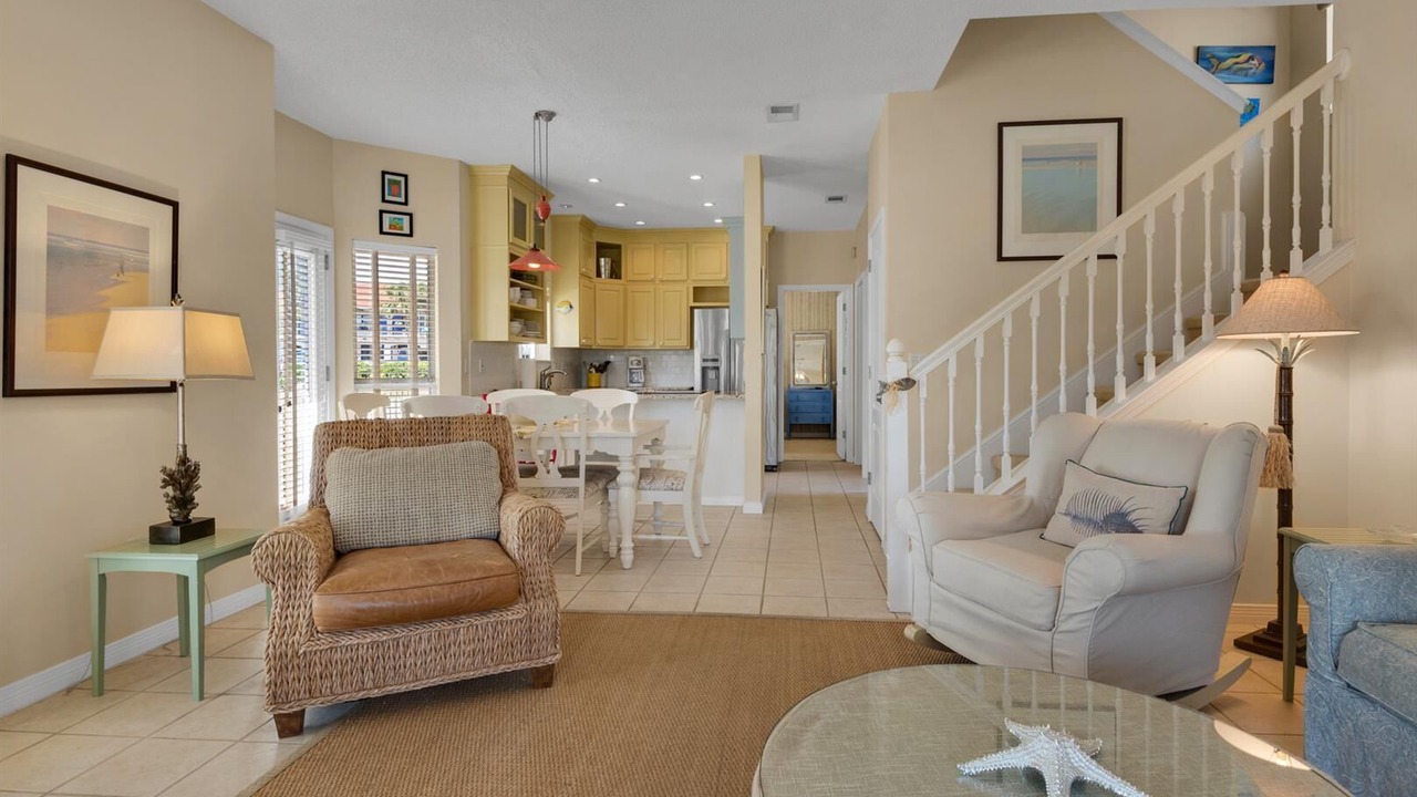 Photo of Livingroom in Crystal Shores