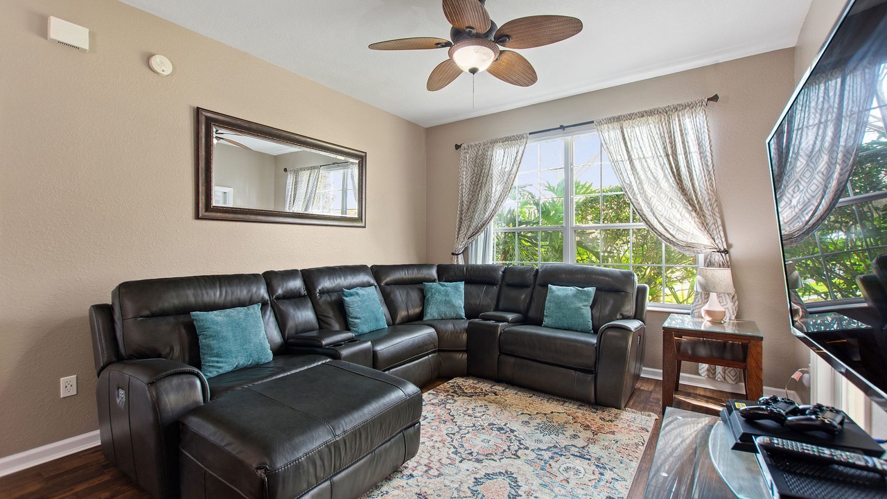 Photo of Livingroom in Windsor Hills