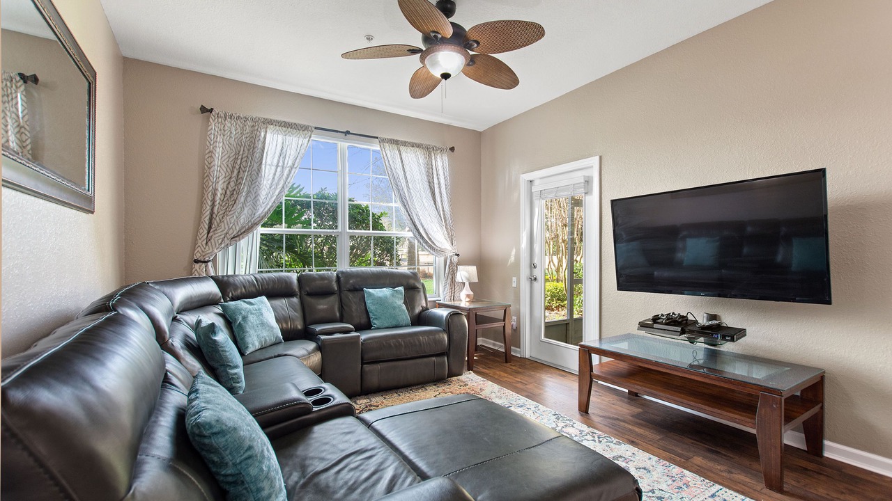 Photo of Livingroom in Windsor Hills