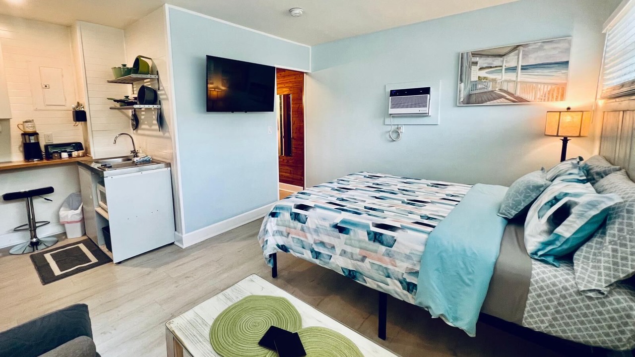 Photo of Bedroom in Lake Worth