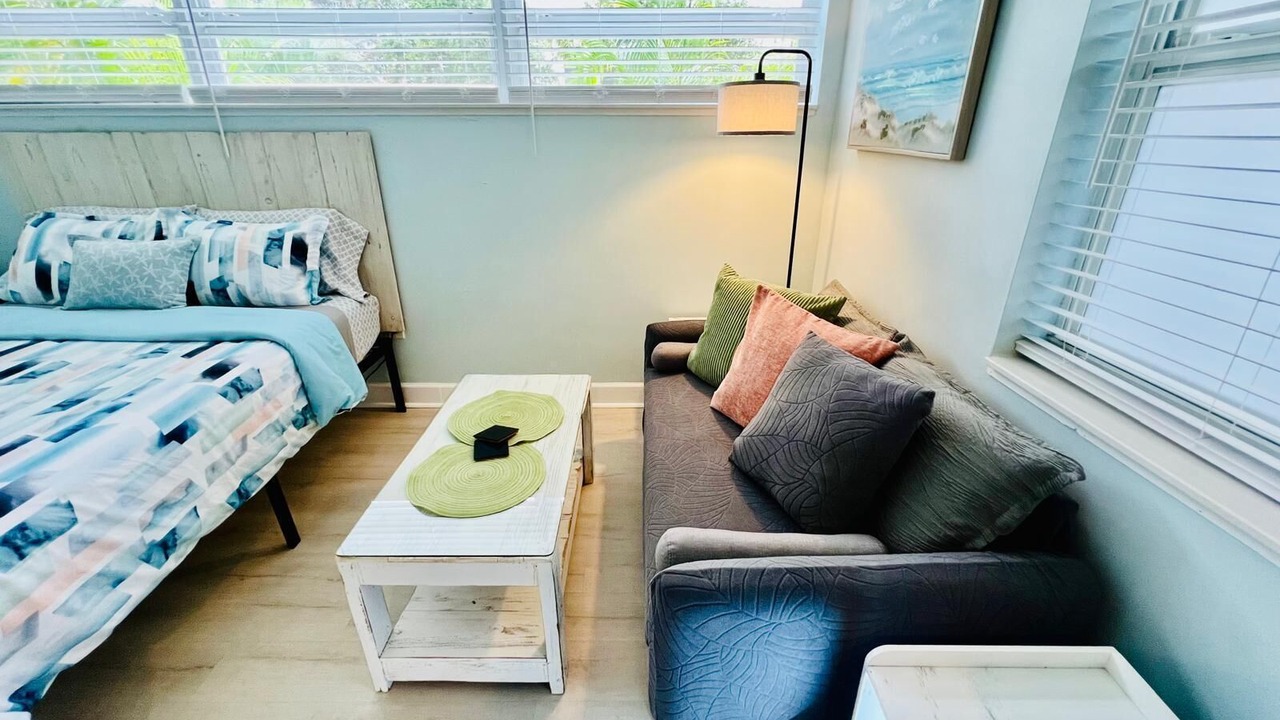 Photo of Bedroom in Lake Worth